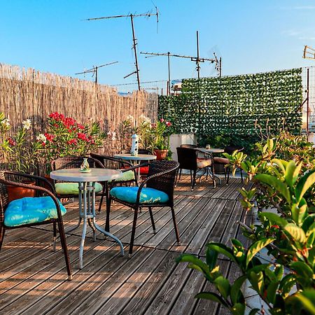 Renovated Apartment With Roof Garden Access, 15 M Walk To Acropolis Athens Exterior photo