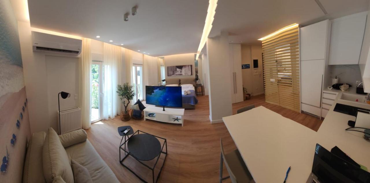 Renovated Apartment With Roof Garden Access, 15 M Walk To Acropolis Athens Exterior photo