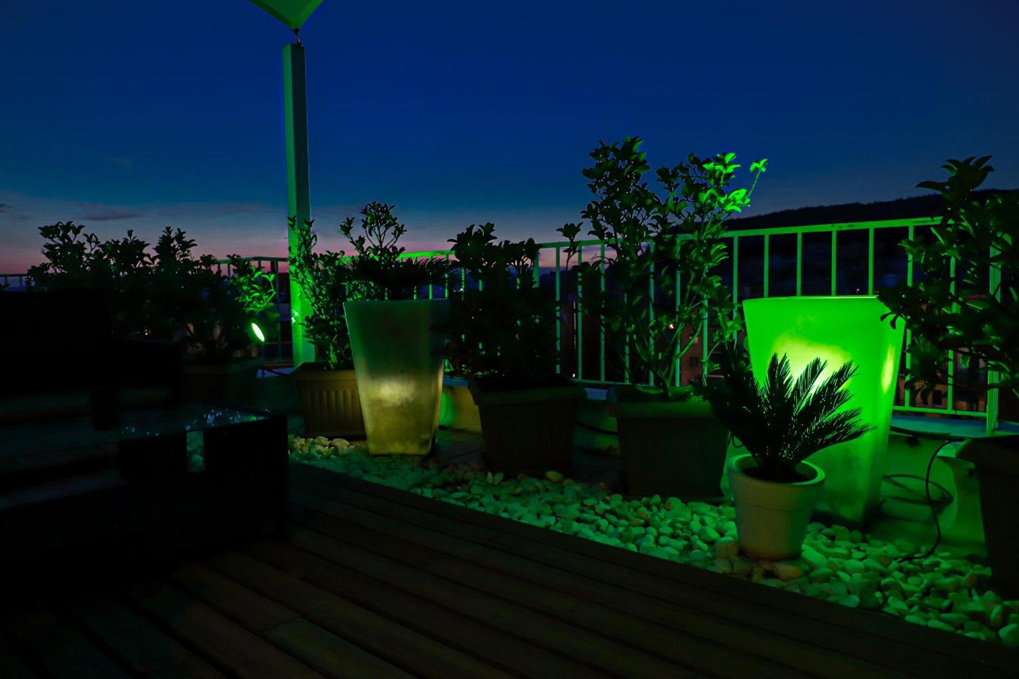Renovated Apartment With Roof Garden Access, 15 M Walk To Acropolis Athens Exterior photo